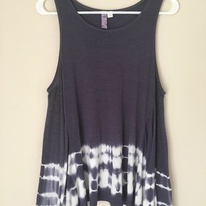 Women’s navy blue tank top